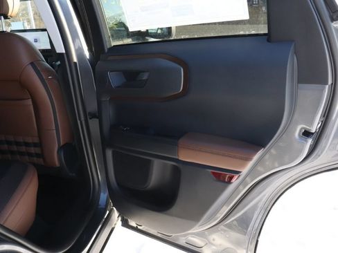 New 2025 Ford Bronco Sport Outer Banks w/ Outer Banks Tech Package+ AWD/4WD image 40