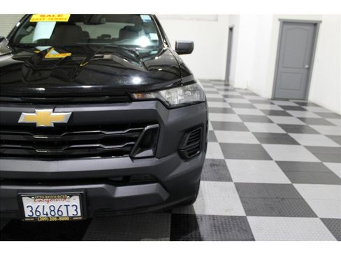 Used 2023 Chevrolet Colorado W/T image 8