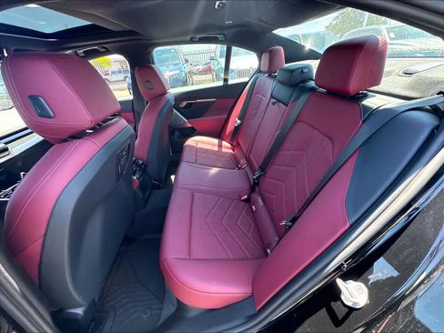 Used 2026 BMW 530i w/ Premium Package RWD image 23