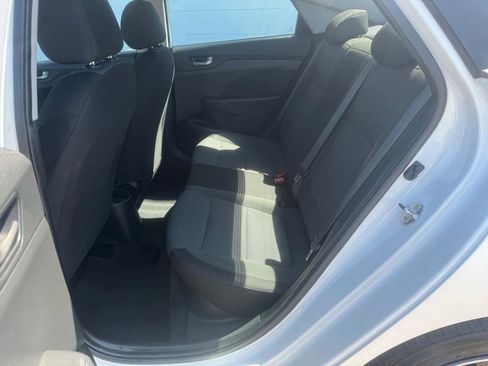 Used 2021 Hyundai Accent SE FWD image 27