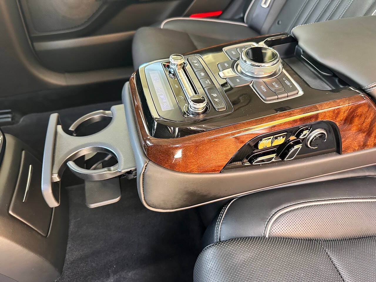 Used 2017 Genesis G90 5.0 Ultimate AWD/4WD image 85