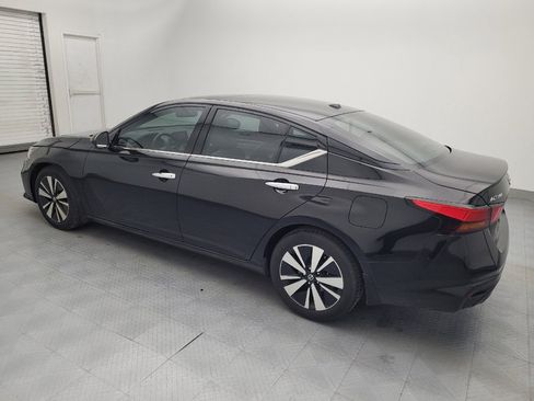 Used 2019 Nissan Altima 2.5 SV image 3