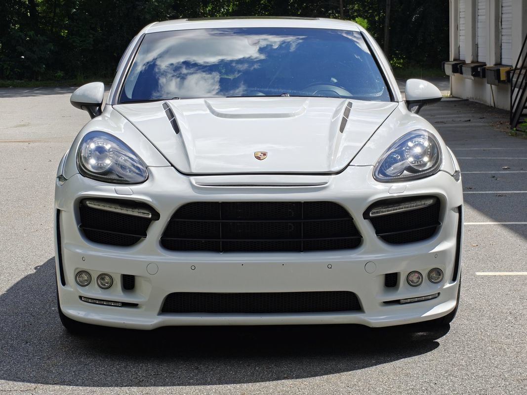 Used 2013 Porsche Cayenne GTS AWD/4WD image 8
