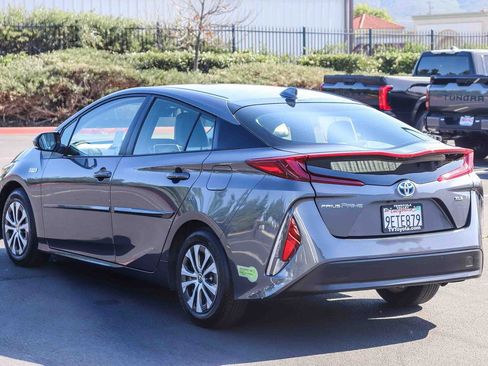 Certified 2022 Toyota Prius Prime XLE FWD image 5