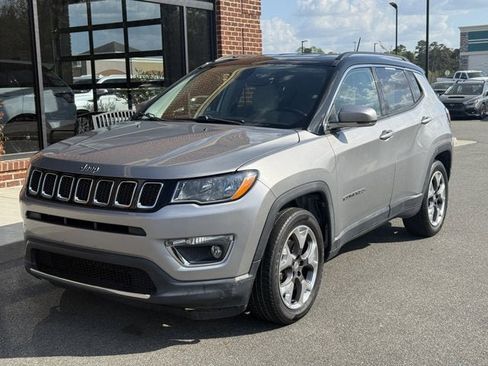 Used 2020 Jeep Compass Limited image 1