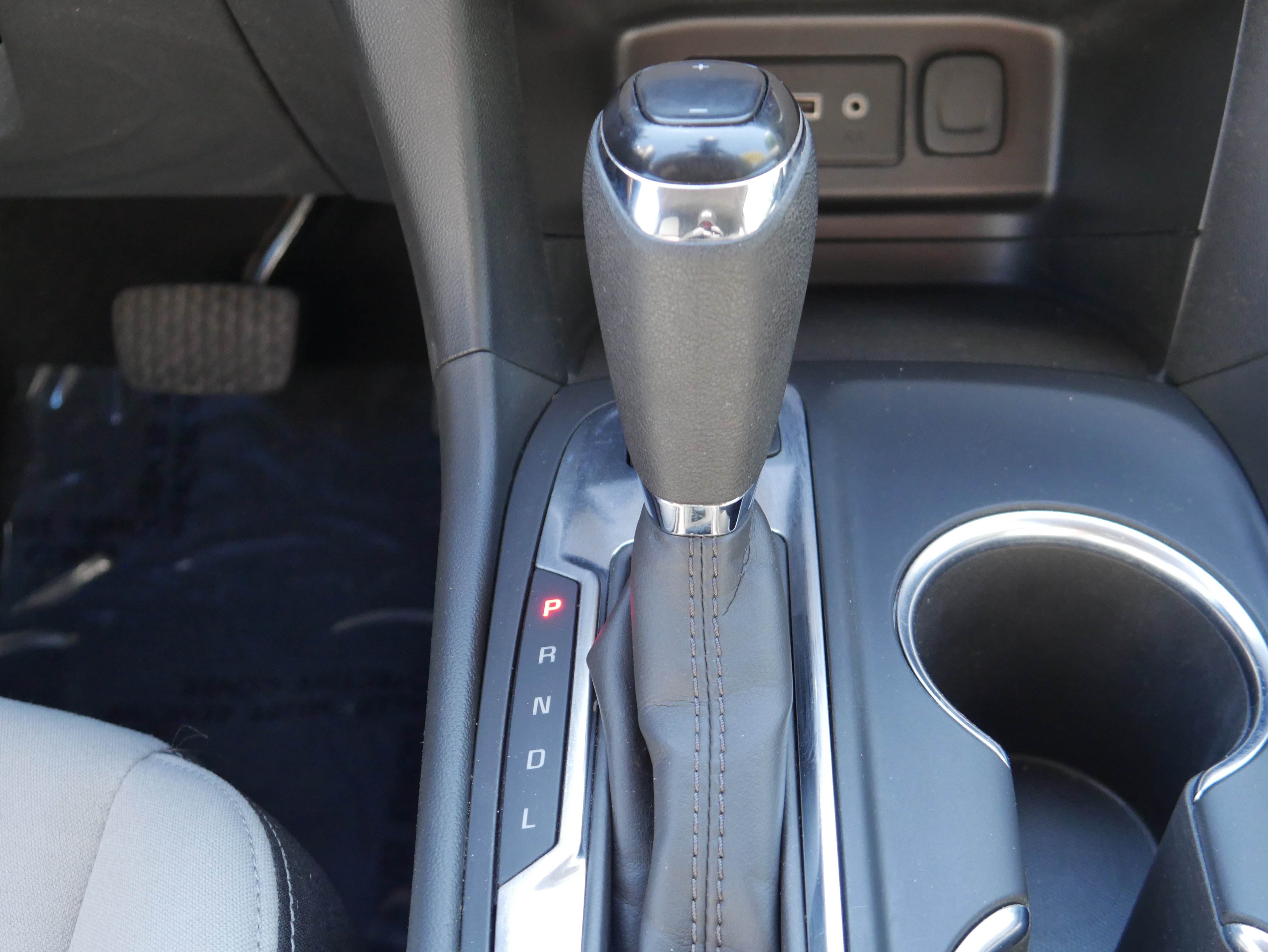 Used 2021 Chevrolet Equinox LS w/ LS Convenience Package AWD/4WD image 23