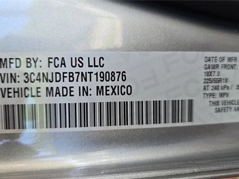 Used 2022 Jeep Compass Latitude image 31