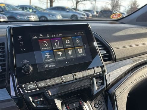Used 2024 Honda Odyssey Elite image 19