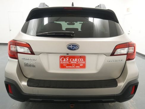 Used 2019 Subaru Outback 2.5i Premium AWD/4WD image 7