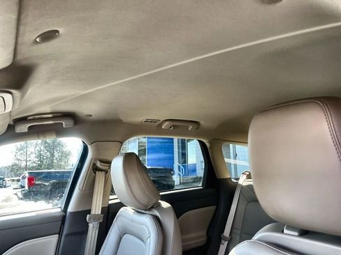 Used 2022 Lincoln Corsair AWD w/ Equipment Group 101A image 18