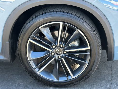Used 2025 INFINITI QX55 Essential AWD/4WD image 12