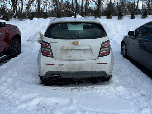 Used 2017 Chevrolet Sonic LT image 6