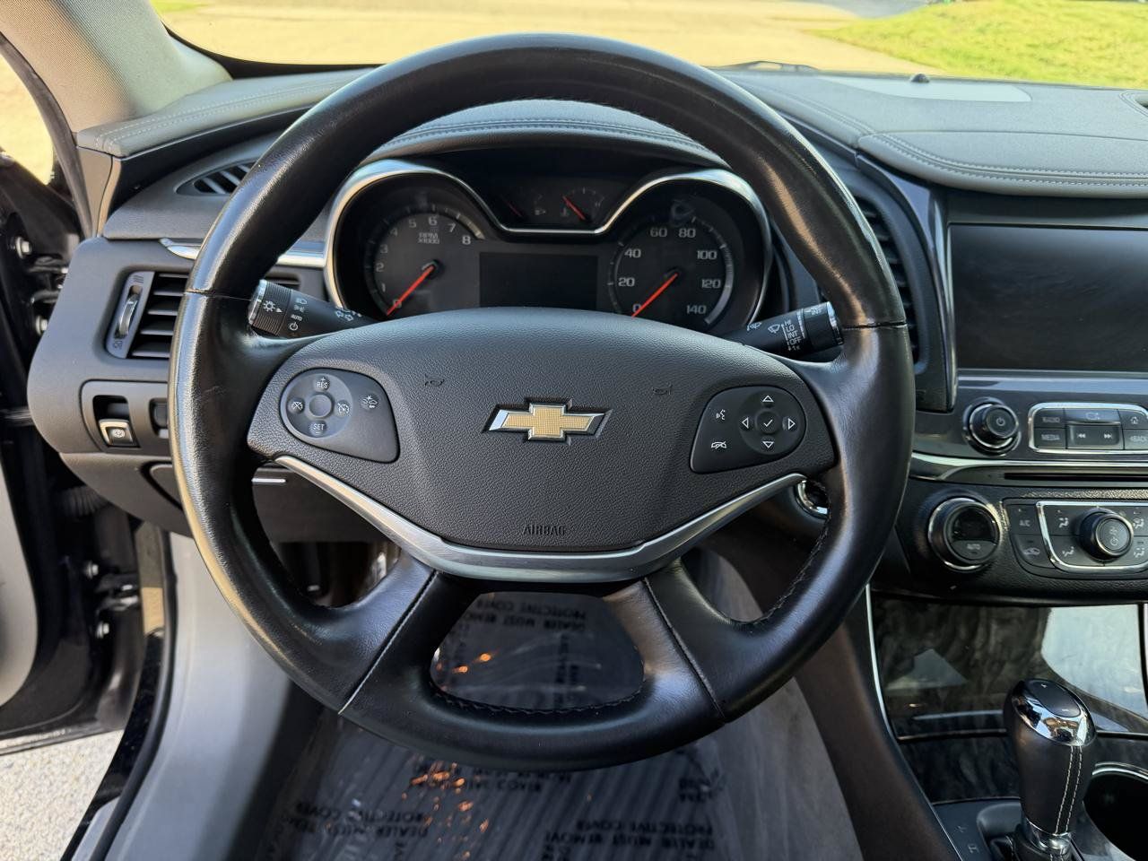 Used 2015 Chevrolet Impala LTZ FWD image 16