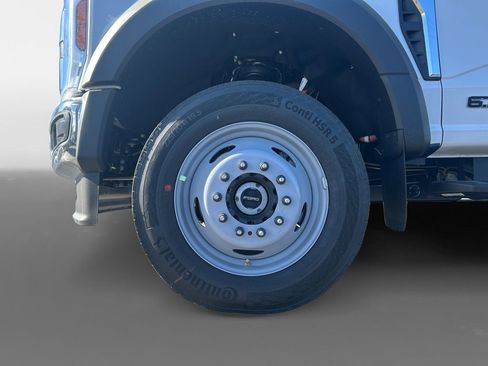 New 2026 Ford F550 4x4 Regular Cab Super Duty image 37