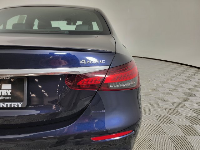 Used 2023 Mercedes-Benz E 350 4MATIC Sedan image 9