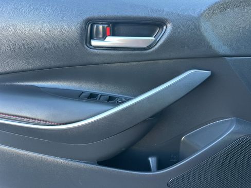 Used 2025 Toyota Corolla SE image 11