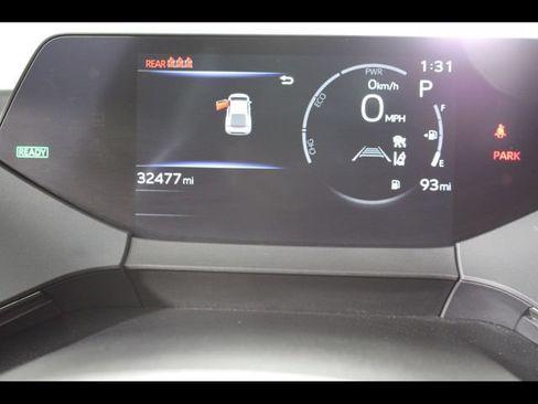 Used 2025 Toyota Prius LE FWD image 21