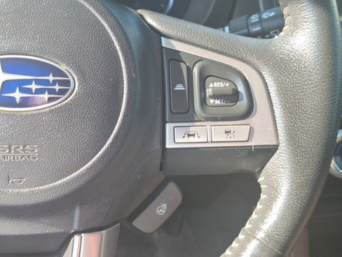 Used 2017 Subaru Forester 2.5i Touring AWD/4WD image 20