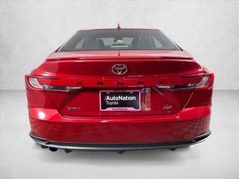 Used 2025 Toyota Camry SE FWD image 4