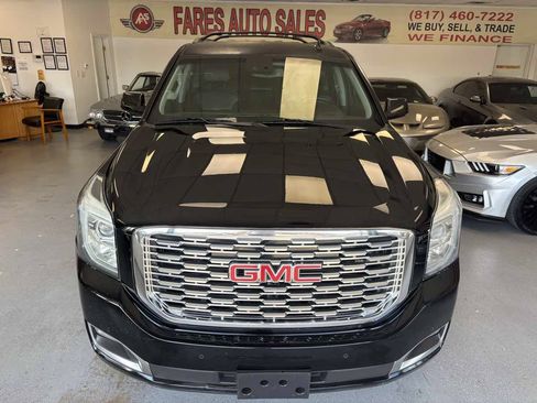 Used 2018 GMC Yukon XL SLE w/ SLE Value Package RWD image 2