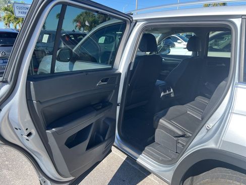 Used 2019 Volkswagen Atlas SE image 5