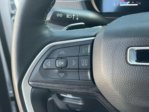 Used 2022 Jeep Grand Cherokee Limited image 21