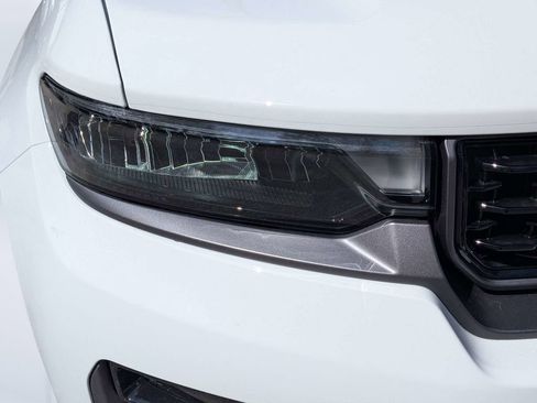 New 2026 Jeep Grand Cherokee Limited AWD/4WD image 9