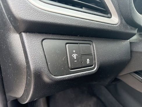 Used 2021 Hyundai Accent SE image 16