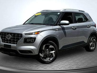 Used 2025 Hyundai Venue SEL