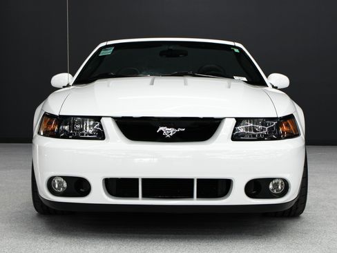 Used 2004 Ford Mustang Cobra RWD image 21