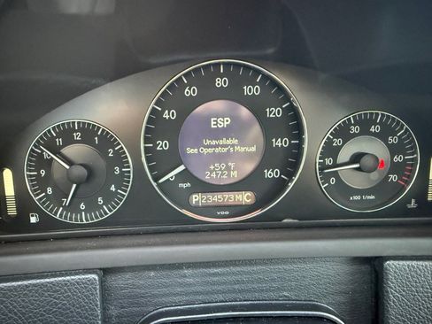 Used 2009 Mercedes-Benz CLK 550 Coupe w/ Premium I Pkg image 21