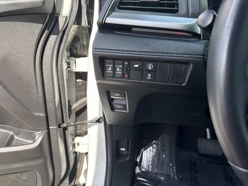 Certified 2024 Honda Odyssey Sport image 34