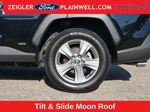 Used 2024 Toyota RAV4 XLE w/ Convenience Package AWD/4WD image 9