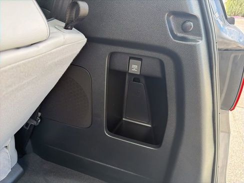Used 2024 Honda Odyssey Elite image 37
