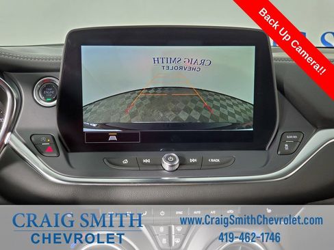 Used 2025 Chevrolet Blazer LT FWD image 4