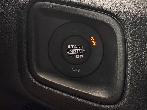 Used 2024 Jeep Wrangler Sport AWD/4WD image 22