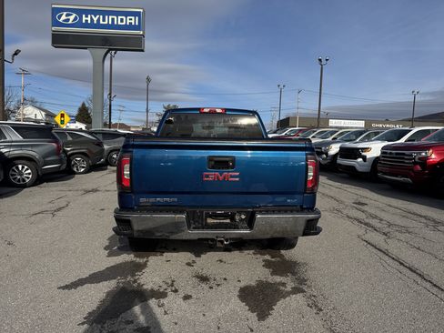 Used 2018 GMC Sierra 1500 SLT w/ SLT Premium Package image 4