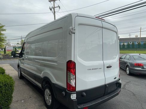 Used 2017 Ford Transit 250 148 Medium Roof w/ Interior Upgrade Package RWD image 4
