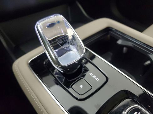 New 2026 Volvo XC90 T8 Plus w/ Protection Package Premier image 33