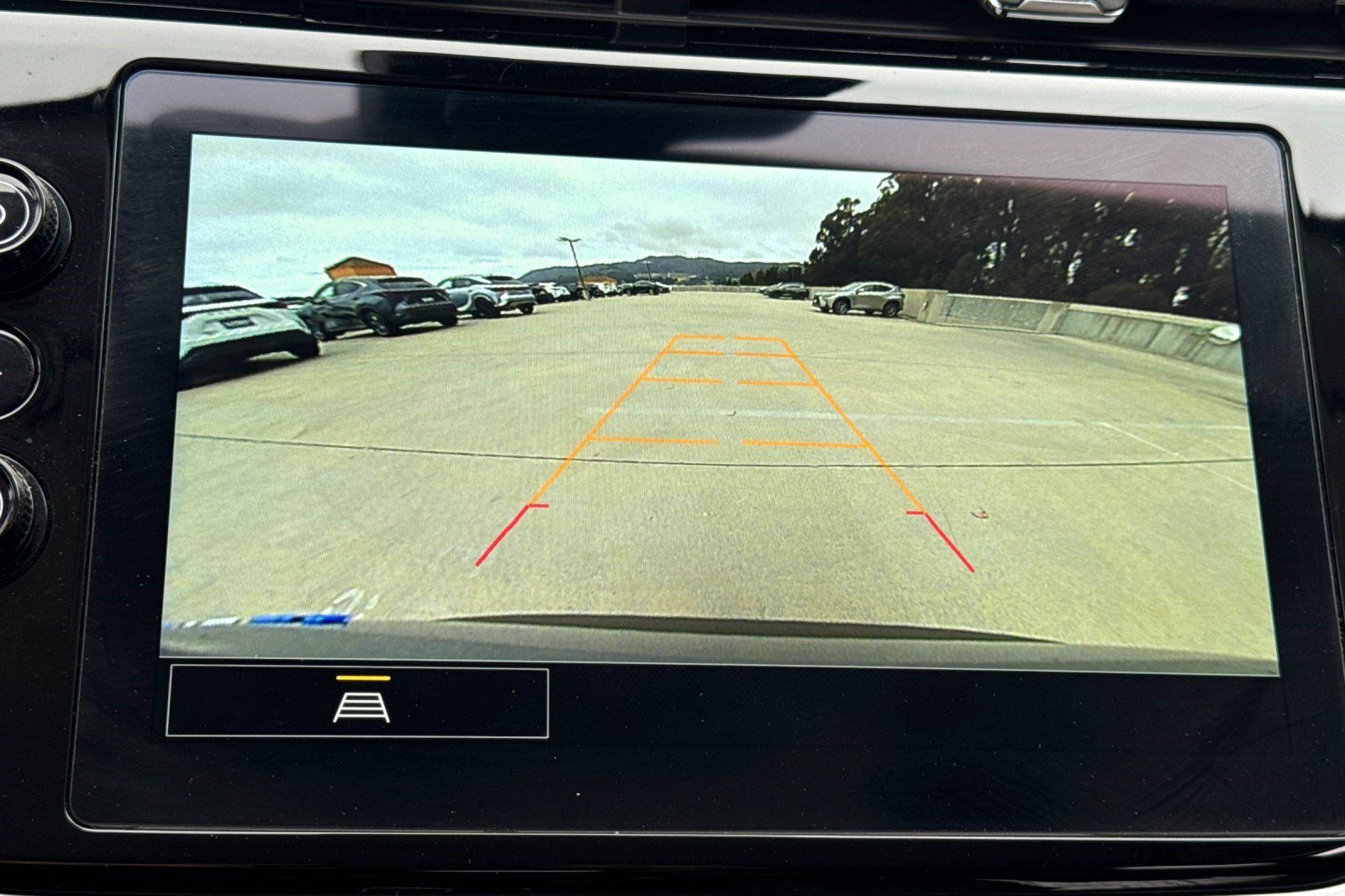 Used 2023 Chevrolet Bolt EUV LT w/ Comfort Package FWD image 19