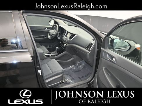 Used 2018 Hyundai Tucson SEL image 10