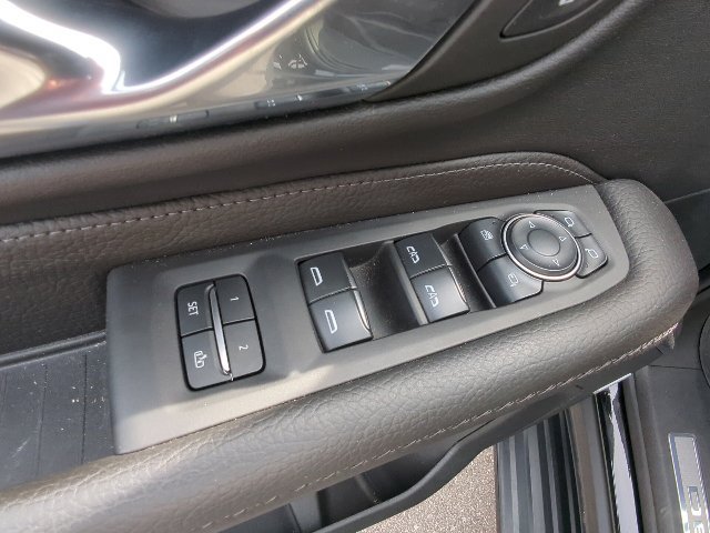 Used 2024 GMC Yukon Denali AWD/4WD image 13