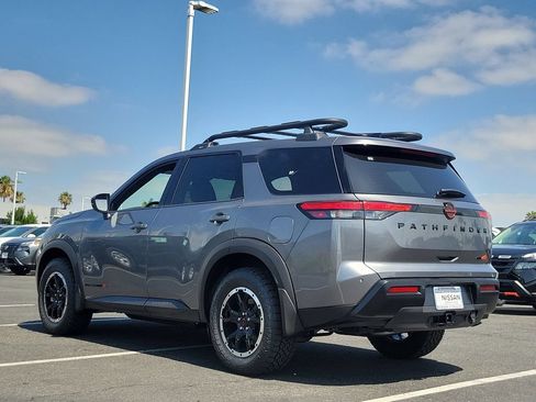 New 2026 Nissan Pathfinder Rock Creek w/ Rock Creek Premium Package AWD/4WD image 2