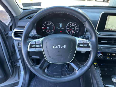 Used 2022 Kia Telluride EX w/ EX Premium Package image 45