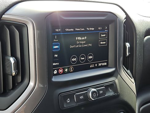 Used 2022 Chevrolet Silverado 1500 Custom Trail Boss AWD/4WD image 16