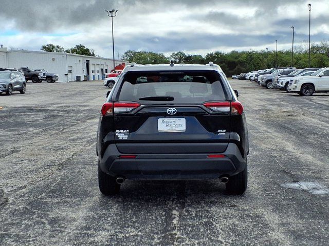 Used 2025 Toyota RAV4 XLE AWD/4WD image 6