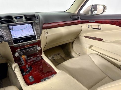 Used 2012 Lexus LS 460 w/ Comfort Pkg image 29
