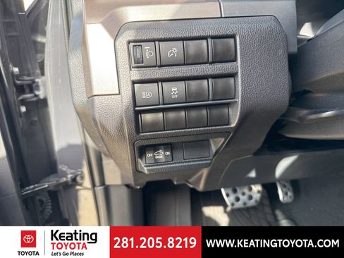 Used 2024 Toyota Tacoma TRD Sport image 13