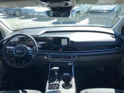 New 2026 Kia Carnival EX image 25