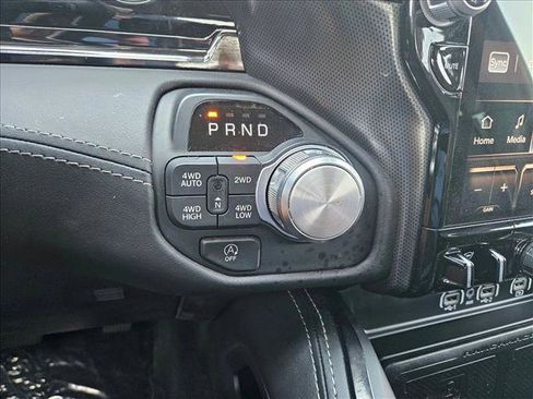 Used 2025 RAM 1500 Limited AWD/4WD image 12